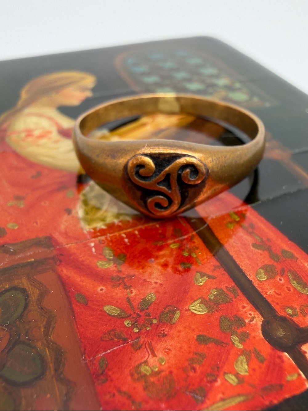 Vintage Celtic Triskelion Signet Ring Bronze Size 9